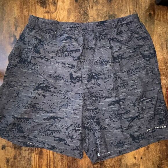 Columbia PFG Omni Shade Swim trunks short Woodland Camo Sz M 8" - Picture 1 of 4